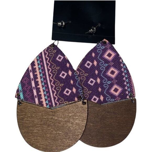 New NWT Wooden Fabric Covered Boho Aztec Dangle Earrings Purple multi - Picture 4 of 5